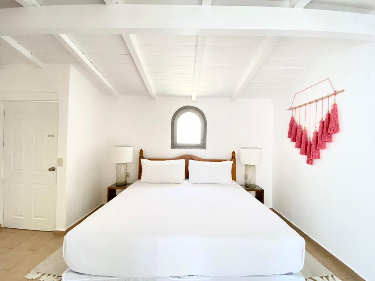 Hotel Cala Blanca Куернавака Екстериор снимка