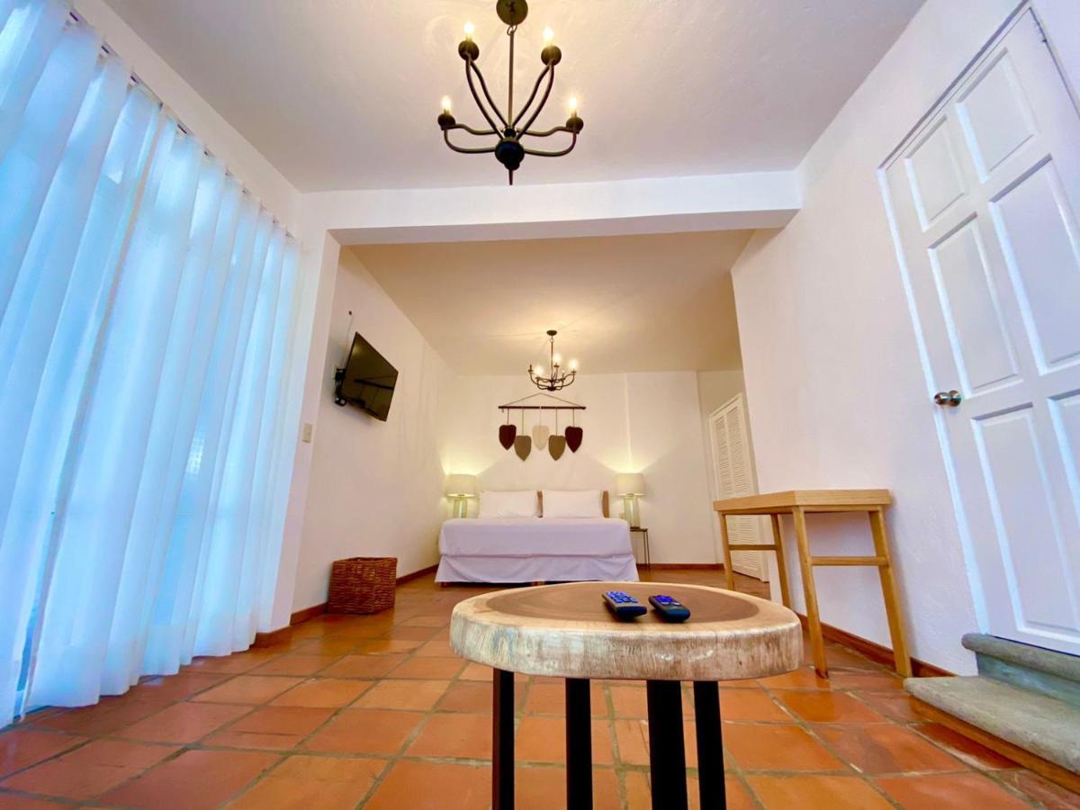 Hotel Cala Blanca Куернавака Екстериор снимка